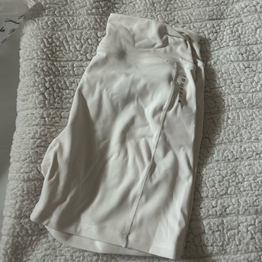 Elevate shorts 5” - Picture 6 of 7